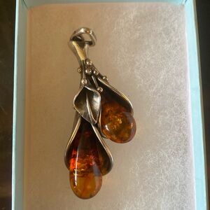 Sterling silver and amber pendant